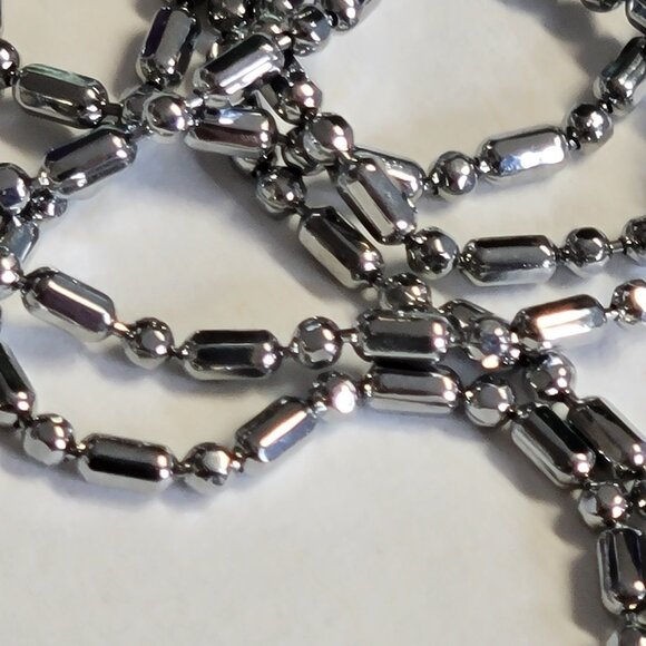 White Heart Shape Pendant On 18K Silver Necklace - Picture 9 of 12